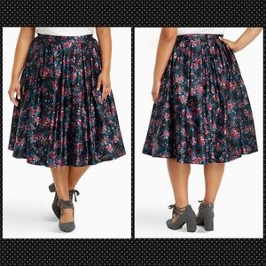 Torrid Rose Print Sateen Swing Skirt